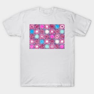 Pretty pink flower pattern T-Shirt